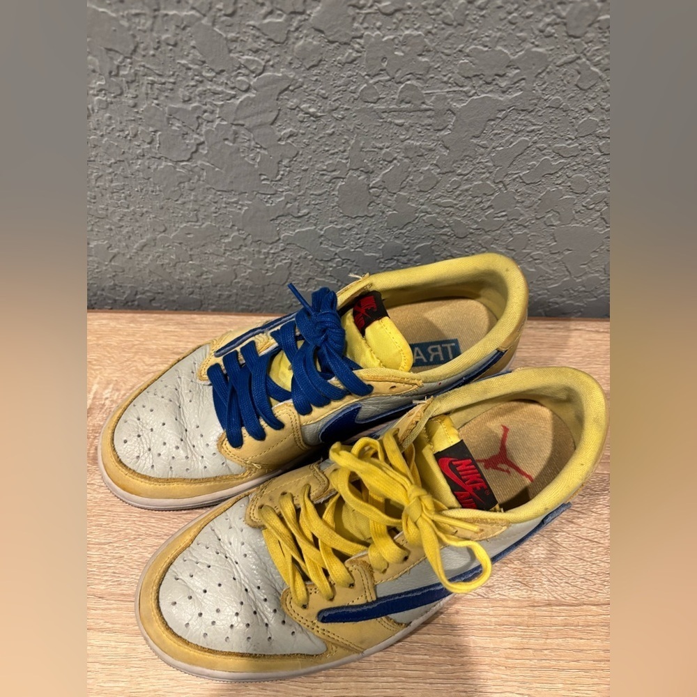 Nike Air Jordan 1 Retro Low OG SP Travis Scott Canary - Picture 2 of 11